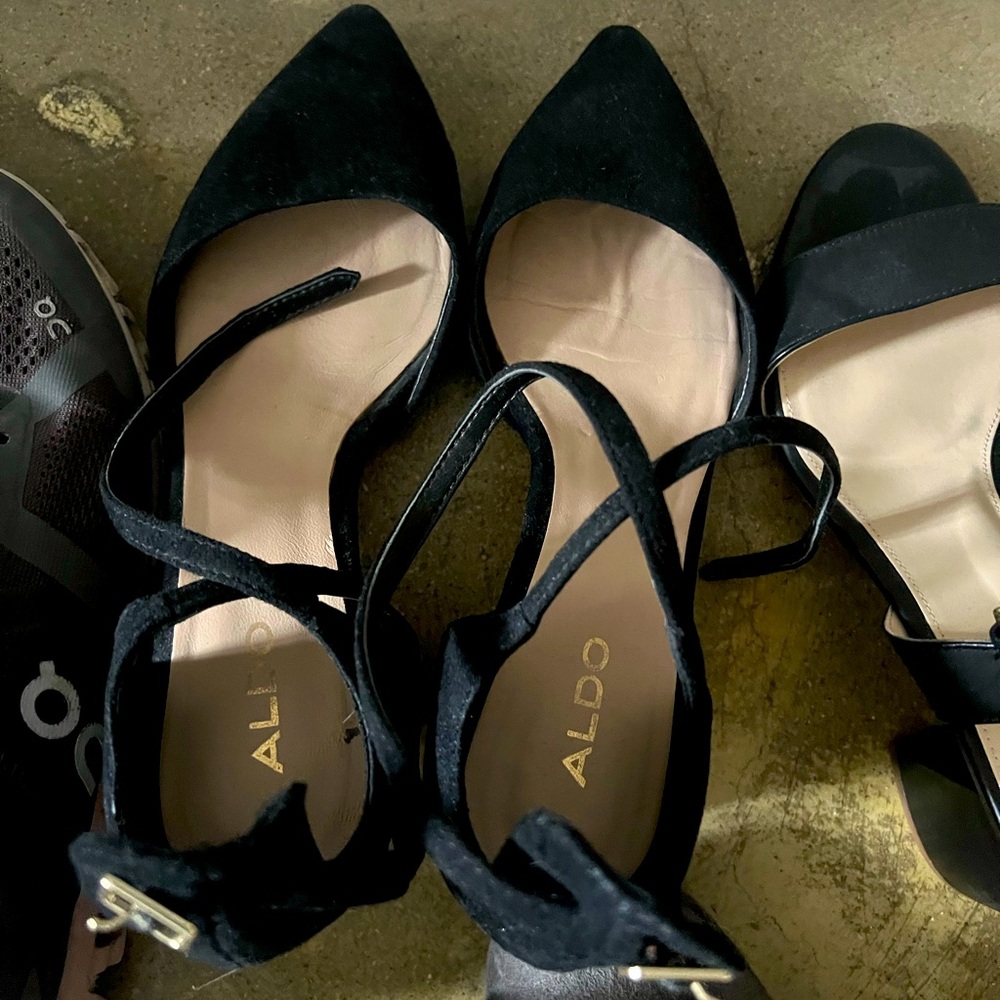 Aldo suede heels
